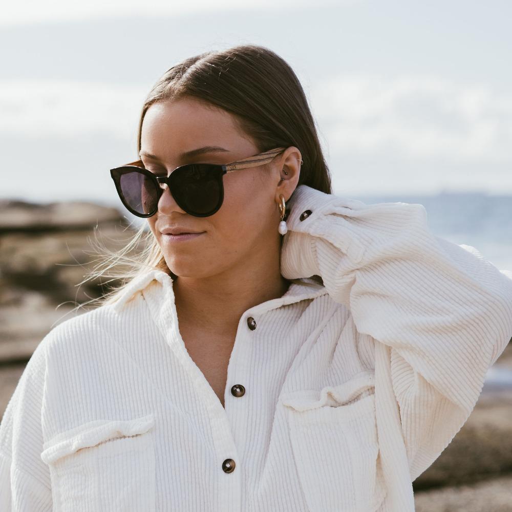 BELLA MIDNIGHT l Black Gradient Lens l Walnut Arms - Soek Fashion Eyewear New Zealand