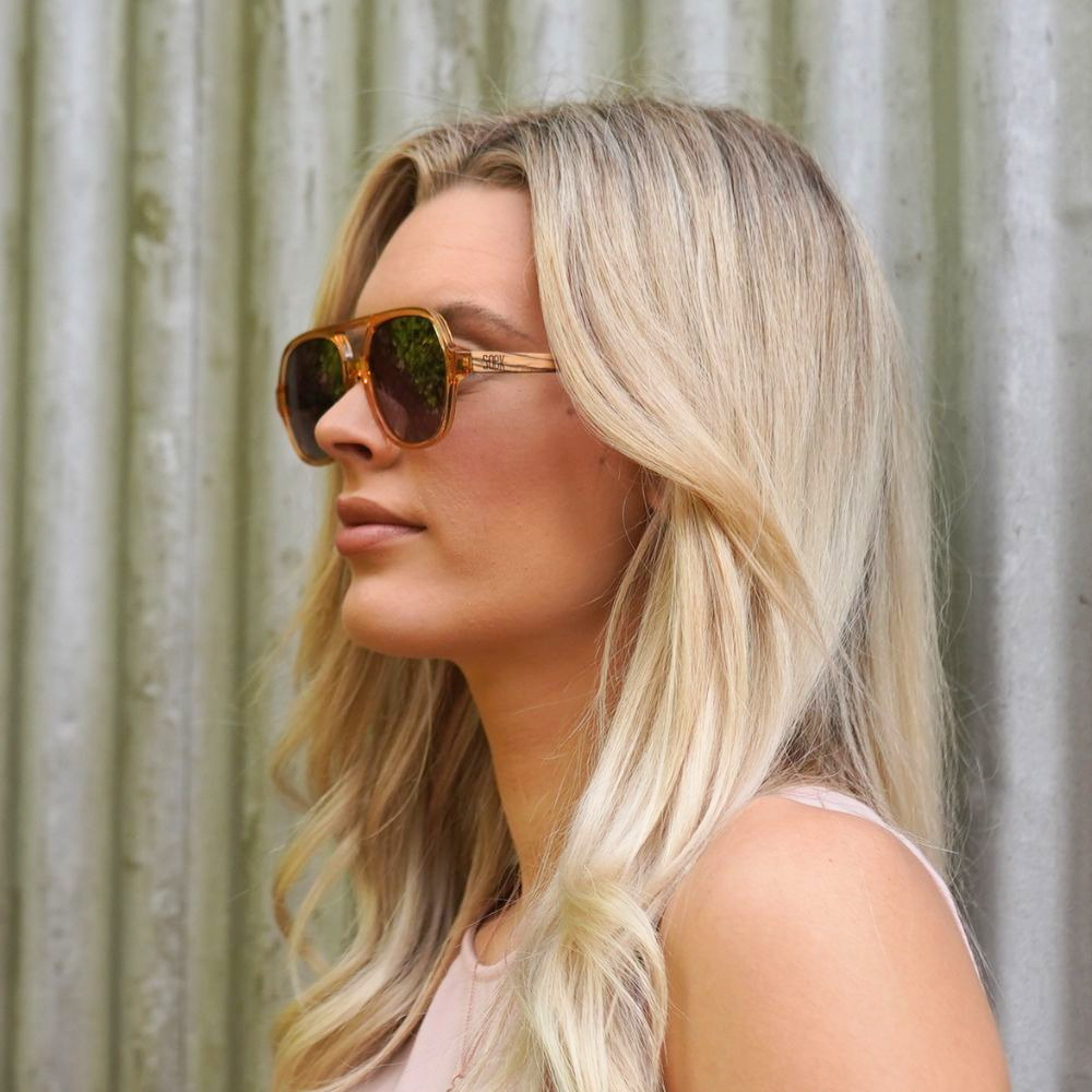 BILLY CLEAR BROWN  Brown Gradient Lens l Walnut Wood Arms